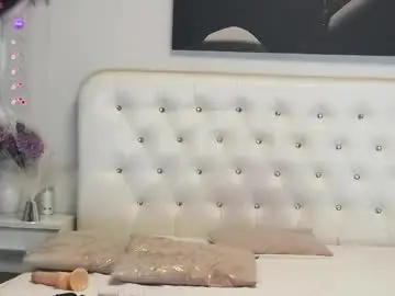 Mellaniebliss  live sex cam