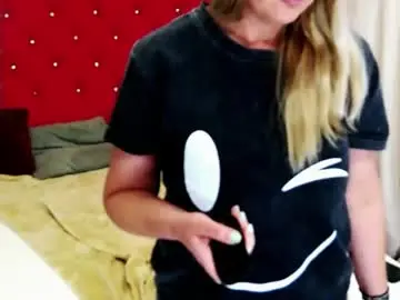 Mellaniebliss  live sex cam
