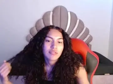 Naya_fox1  live sex cam