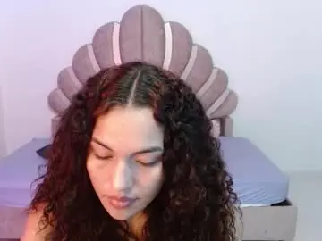 Naya_fox1  live sex cam