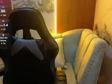 Roxan_v  live sex cam