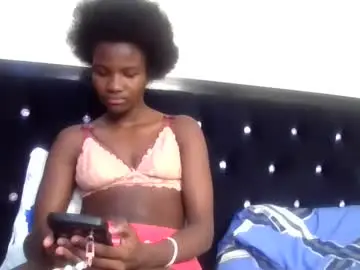 Sexylina25  live sex cam