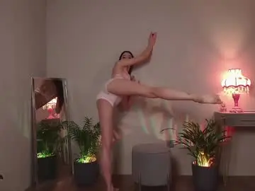 Ajuicyanastasia  live sex cam