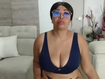 Ambarsofhia  live sex cam