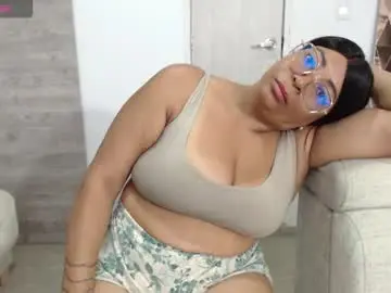 Ambarsofhia  live sex cam