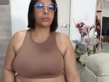 Ambarsofhia  live sex cam