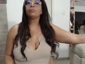 Ambarsofhia  live sex cam