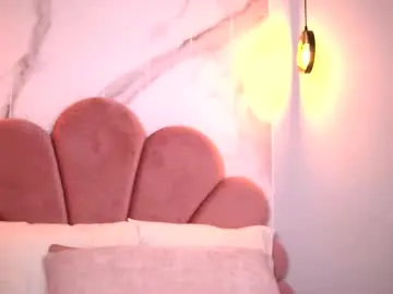 Amiraveyl  live sex cam