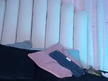 Hollyyqueen_  live sex cam