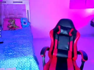 Khalessi07  live sex cam