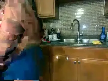 Kylienotjenneer  live sex cam