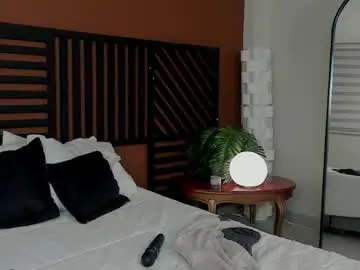 Luna_cute14  live sex cam