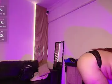 Nia_blum  live sex cam