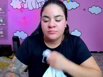 Shaaroonhillss1  live sex cam