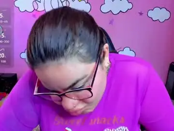 Shaaroonhillss1  live sex cam