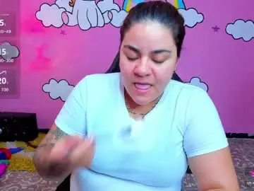 Shaaroonhillss1  live sex cam