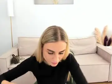 Silen_tori  live sex cam