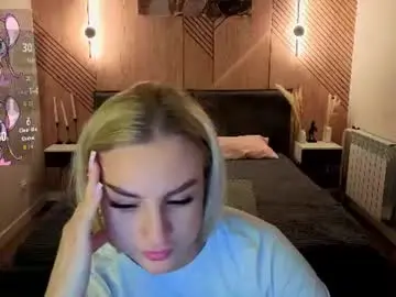Silen_tori  live sex cam