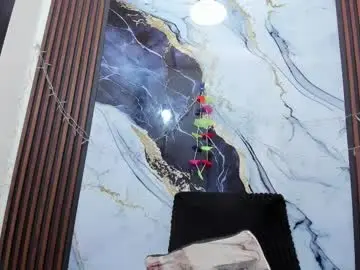 Angelinee39  live sex cam