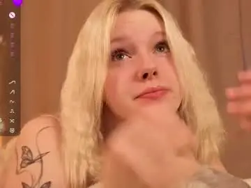 Ava_foxxy  live sex cam