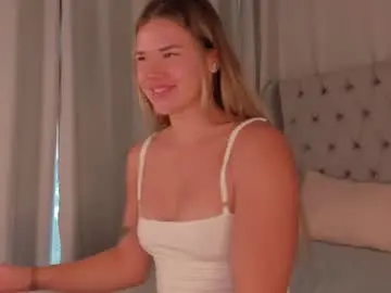 Cherry_lexi  live sex cam