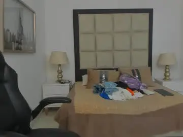 Ebonnyshantall  live sex cam
