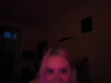 Elliebee24  live sex cam