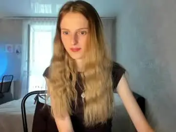 Feralberry_dina  live sex cam