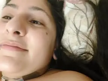 Loolaunshaved  live sex cam