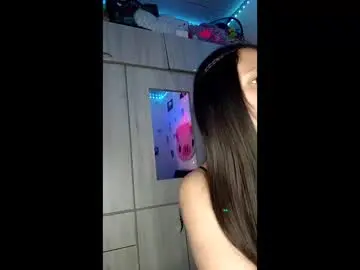 Mackenzie_girls  live sex cam