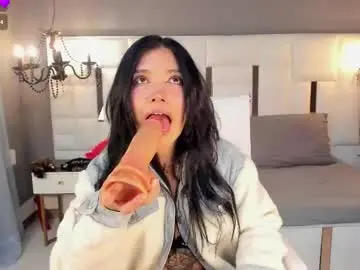 Magic_isis_  live sex cam