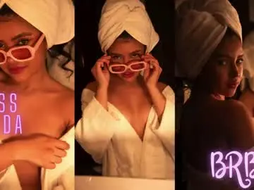Missprada  live sex cam