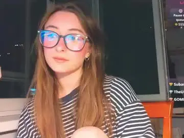 Moonlight__lovers  live sex cam