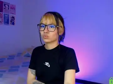 Nicorobin7  live sex cam