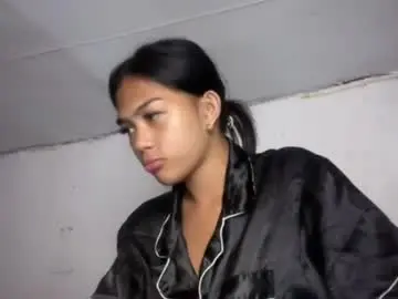 Prettymiya  live sex cam