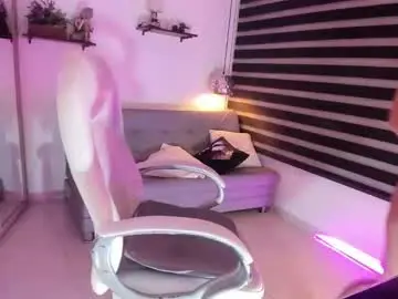 Ariana_roussee  live sex cam