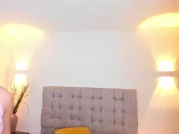 Bella_sumers  live sex cam