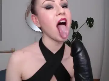 Goddessvenina  live sex cam