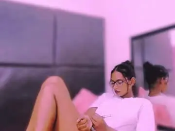 Indianaria  live sex cam