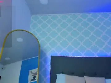 Lindaa_natashaa  live sex cam