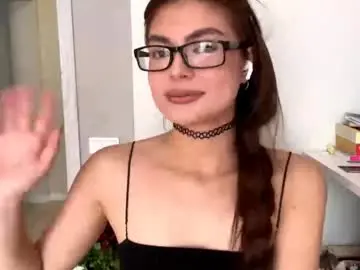 Rhiannonhamzik  live sex cam
