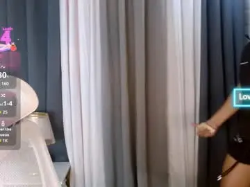 Sweetiefox1  live sex cam