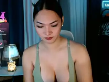 Sweetiefox1  live sex cam