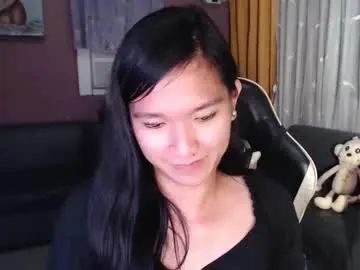 Urasian_newra  live sex cam