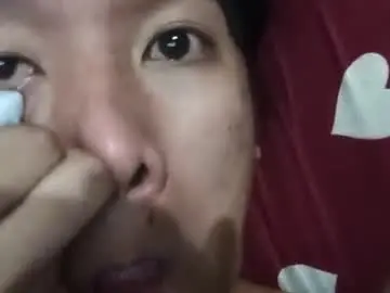 Urasian_newra  live sex cam