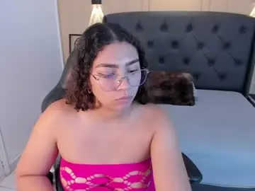 Angelinemore  live sex cam