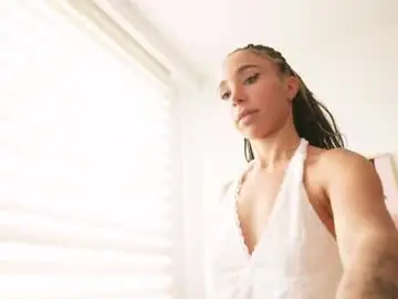 Annie_es  live sex cam