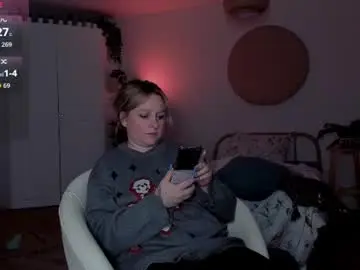 Bananarum  live sex cam