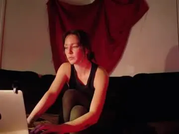 Deenievixen  live sex cam