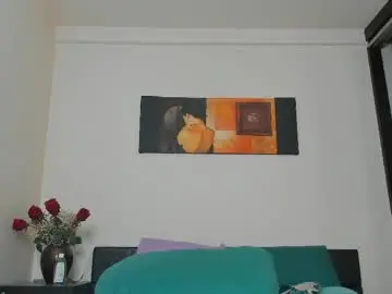 Goldenlunaa  live sex cam